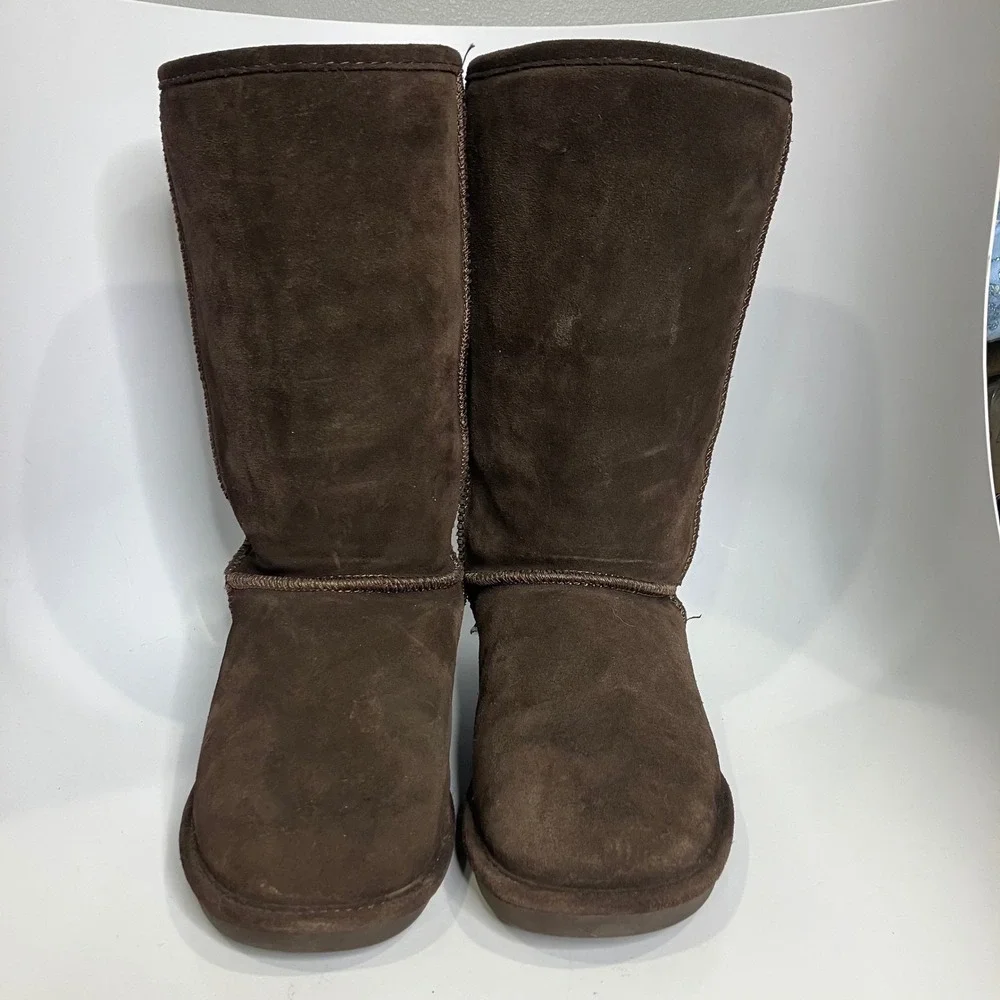 Bearpaw Emma short chocolate brown shearling‎ boots pull on women's size 9 boho